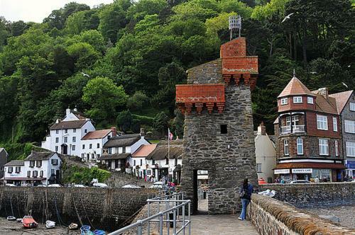 Postmans Rest, Second Floor Apartment, Lynmouth With Private Parking Exterior photo