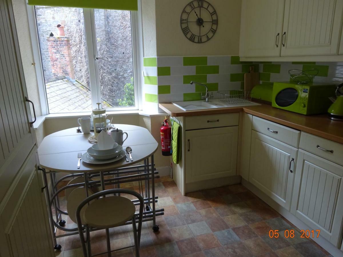 Postmans Rest, Second Floor Apartment, Lynmouth With Private Parking Exterior photo