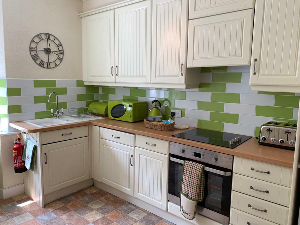 Postmans Rest, Second Floor Apartment, Lynmouth With Private Parking Exterior photo